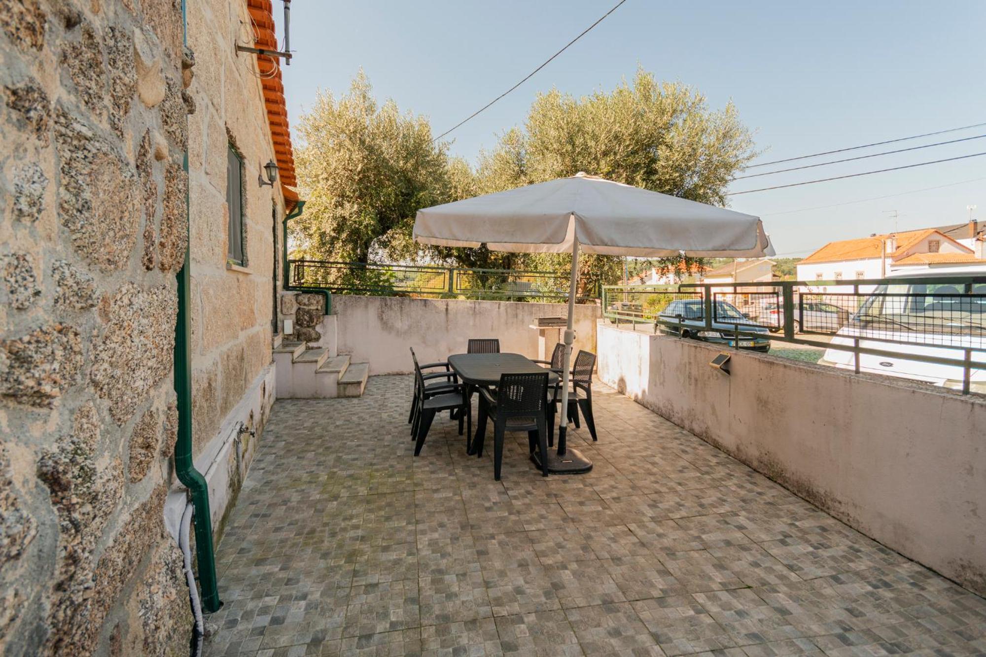Casa Rustica T2 Com Salamandra E Cozinha - Seia - Serra Da Estrela - Casa Do Loureiro II Bagian luar foto