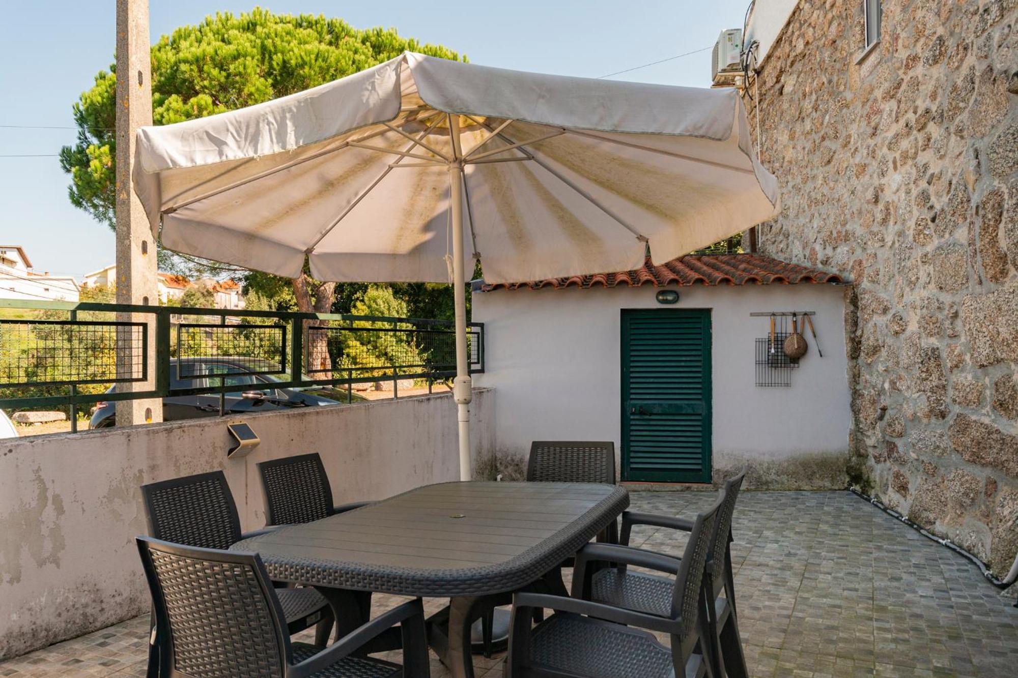 Casa Rustica T2 Com Salamandra E Cozinha - Seia - Serra Da Estrela - Casa Do Loureiro II Bagian luar foto